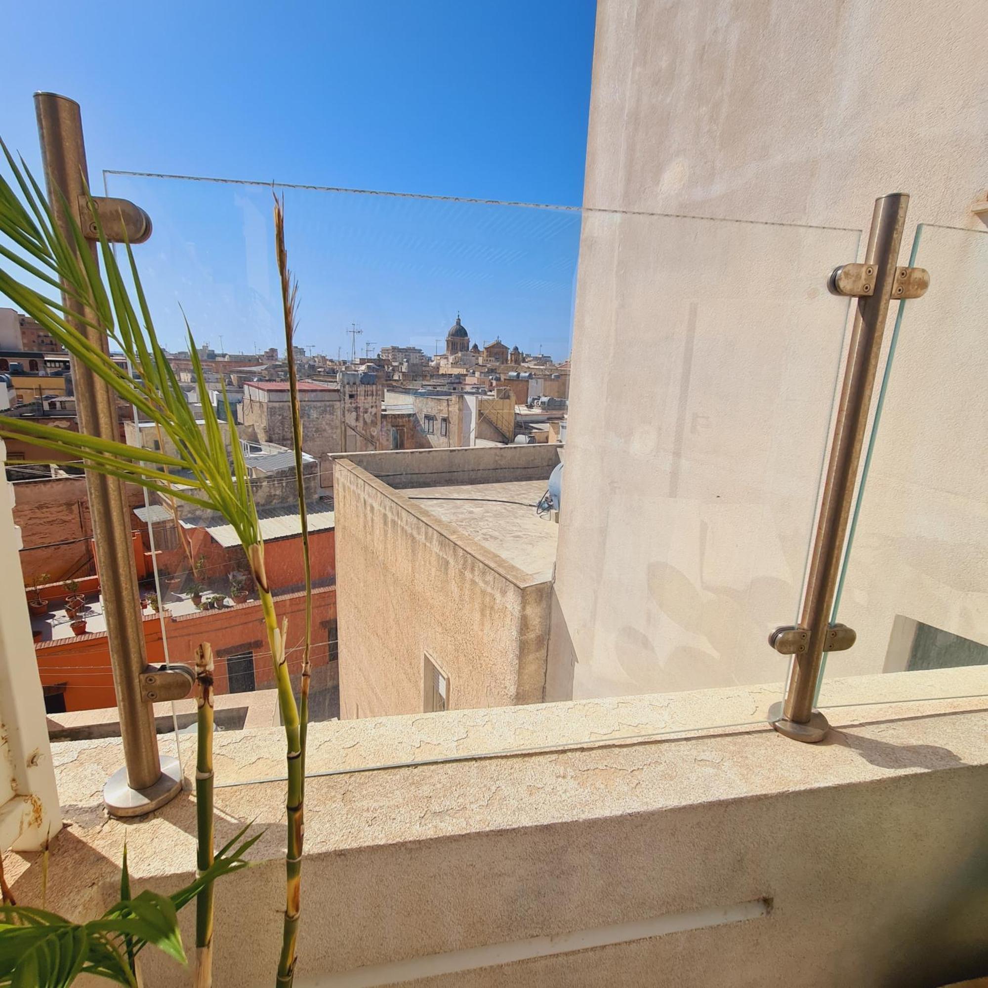 Le Suite Del Centro Marsala Esterno foto